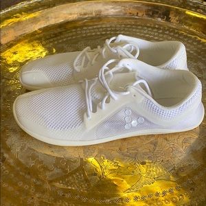 Vivobarefoot All White Size Euro 38 NWOT